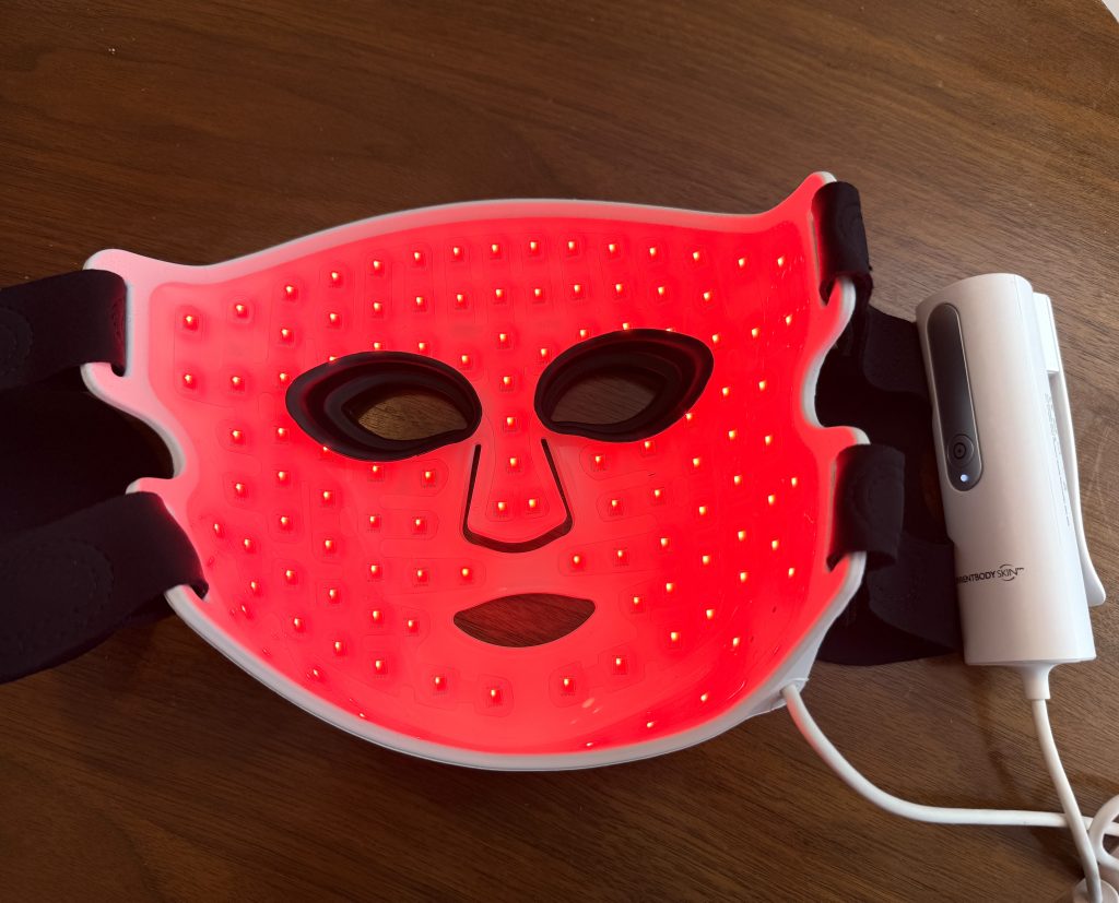 CurrentBody Skin LEDライトセラピーマスク シリーズ2の効果と経過！